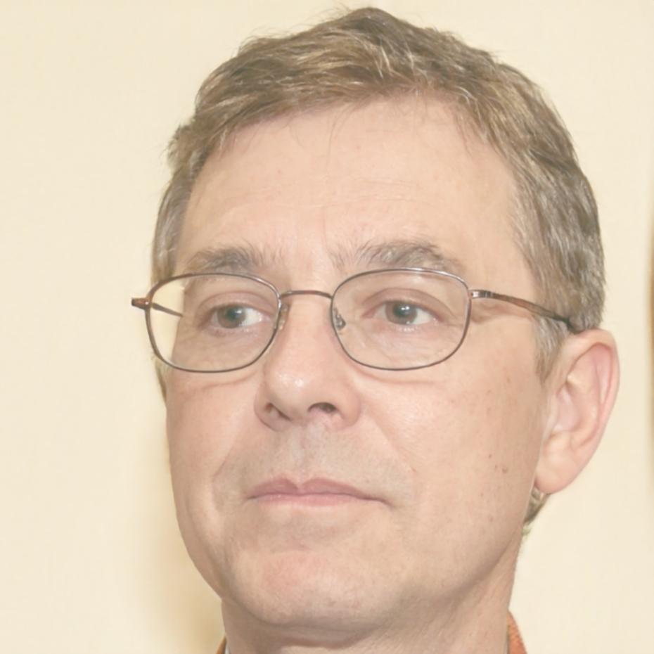 Portrait de Théo Verbeke, analyste financier